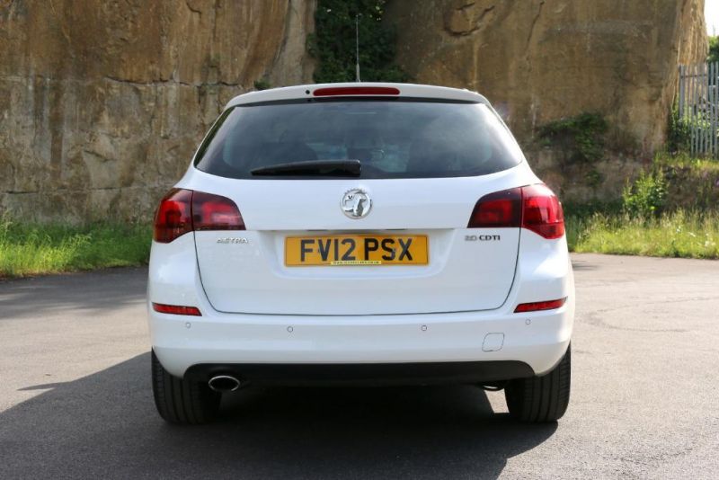 2012 Vauxhall Astra image 3