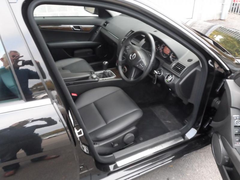 2008 Mercedes C200 image 4