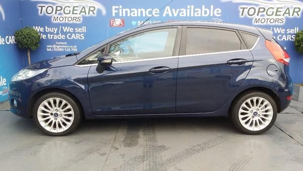 2012 Ford Fiesta 1.4 Titanium 5dr image 2