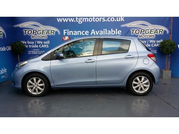 2012 Toyota Yaris 1.33 VVT-i T S 5dr image 2