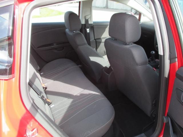 2011 SEAT LEON 1.6 CR TDI 5d image 5