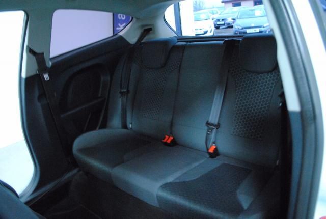 2011 FORD FIESTA 1.6 ZETEC S TDCI 3d image 5