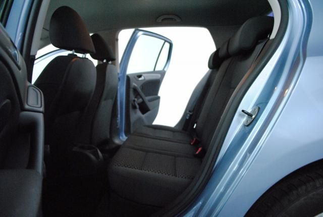 2011 VOLKSWAGEN GOLF 1.6 S TDI 5d image 5