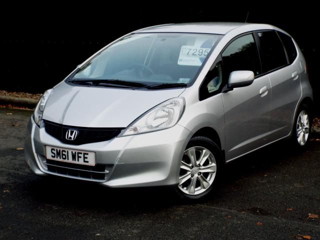 2012 HONDA JAZZ 1.3 I-VTEC ES 5d image 1