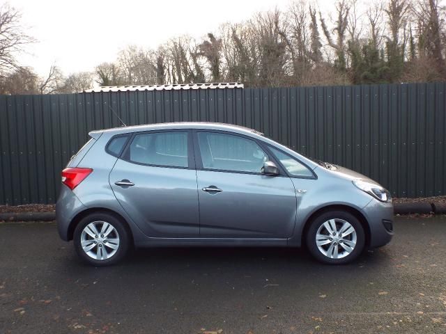 2012 HYUNDAI IX20 1.6 ACTIVE 5d image 2