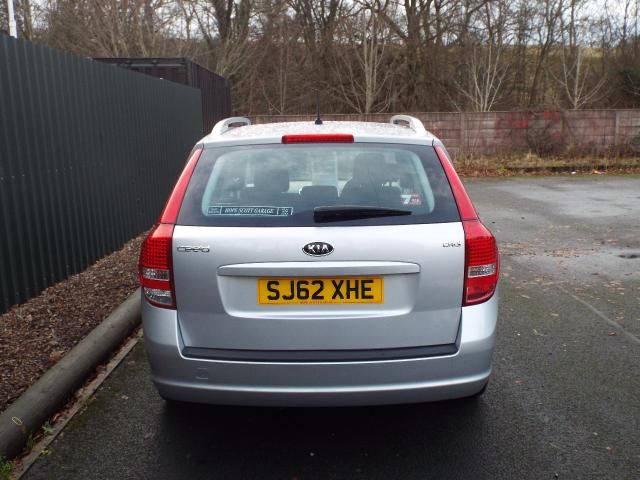 2012 KIA CEED 1.6 CRDI image 3