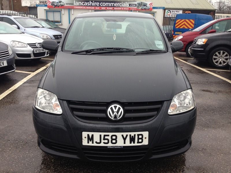 2008 Volkswagen Fox Urban 6V image 2