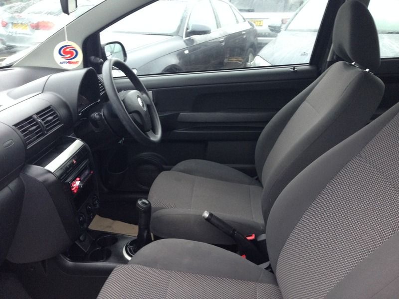 2008 Volkswagen Fox Urban 6V image 4