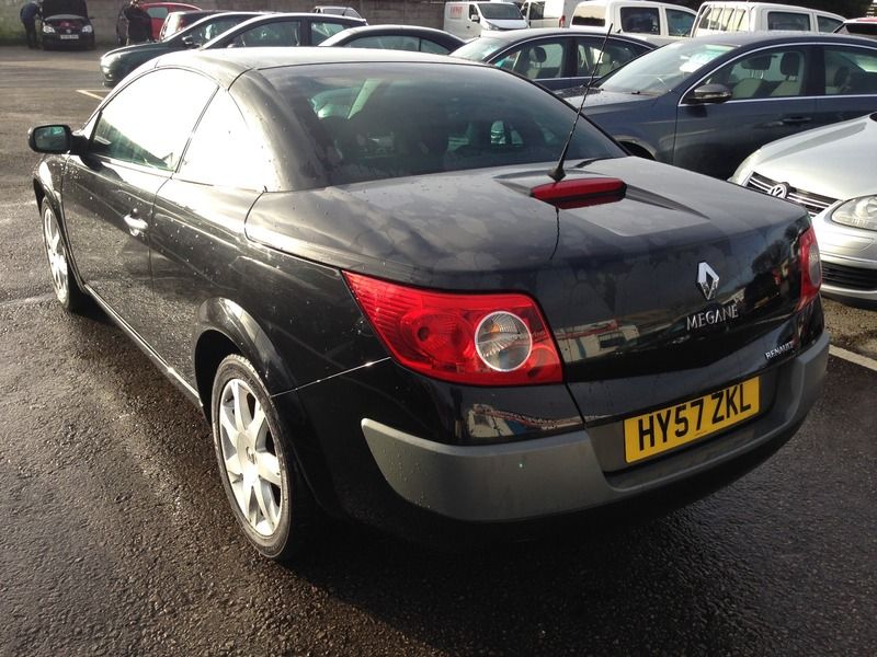 2007 Renault Megane Dynamique VVT image 2