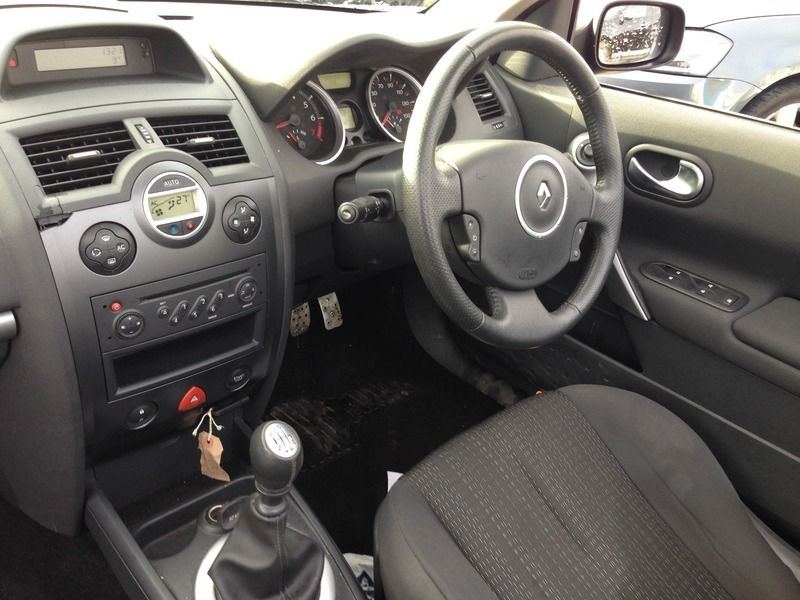 2007 Renault Megane Dynamique VVT image 4