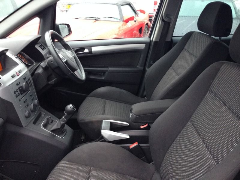 2008 Vauxhall Zafira SRI image 3