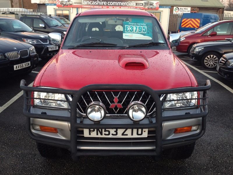 Mitsubishi L200 4life LWB DCB 4WD image 2