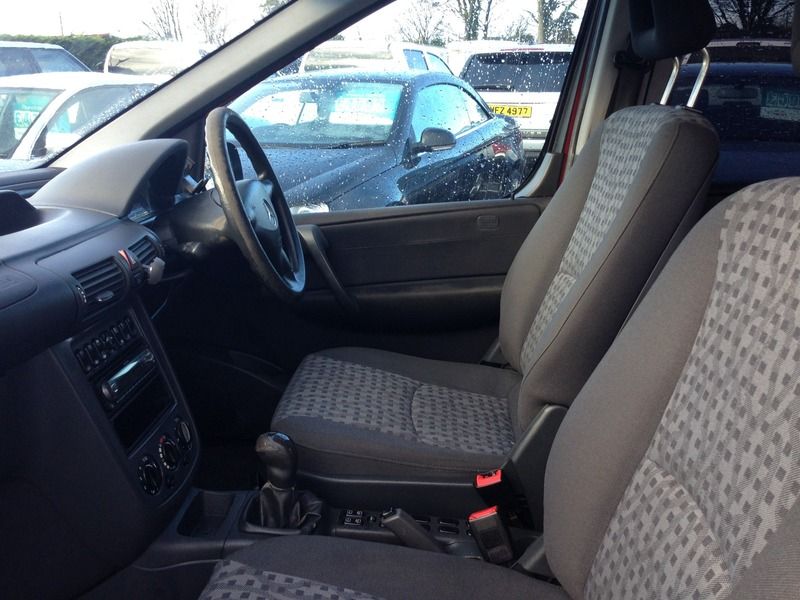 2004 Mercedes Vaneo Trend CDI image 4