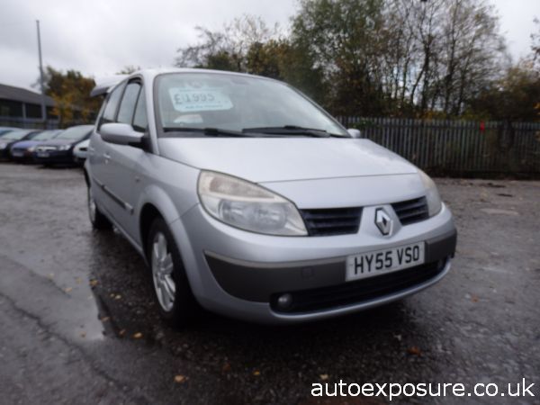 2005 Renault Megane Scenic 1.6 image 1