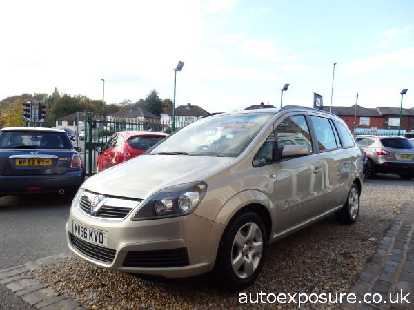 2007 Vauxhall Zafira 1.6i Club image 2