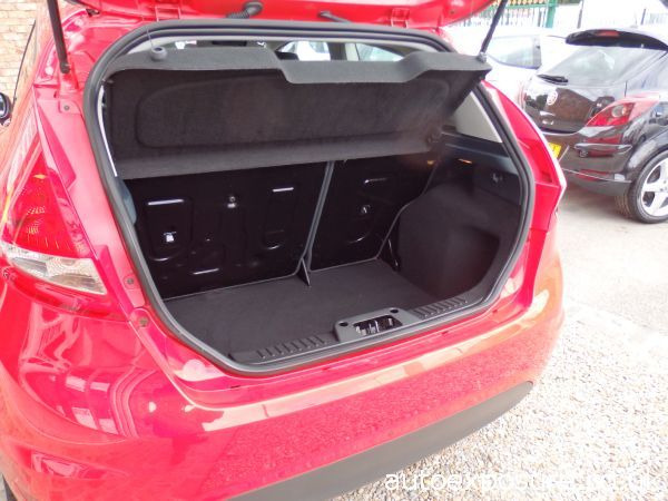 2010 Ford Fiesta 1.25 Zetec image 4