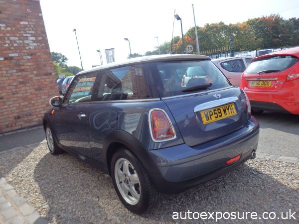 2010 MINI Hatchback 1.6 Cooper D image 3