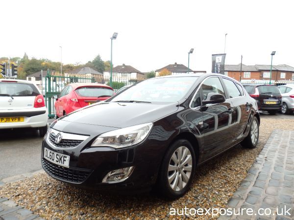 2011 Vauxhall Astra 2.0 CDTi image 2