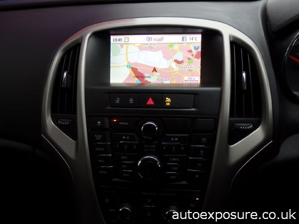 2012 Vauxhall Astra 1.7 CDTi ecoFLEX image 5