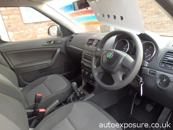 2011 Skoda Yeti 2.0 TDI CR S image 4