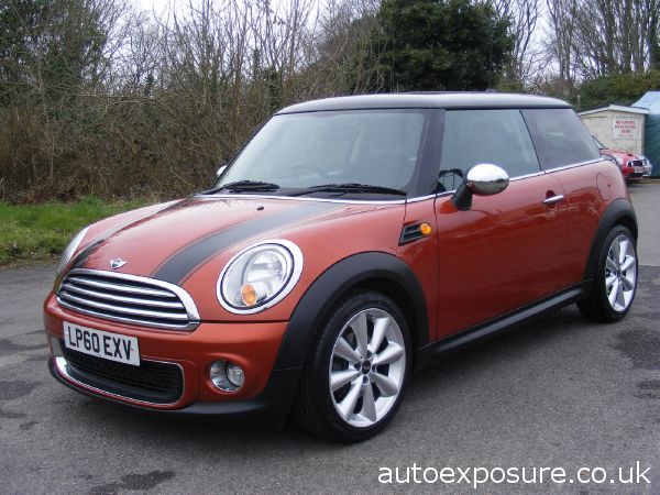 2010 MINI Hatchback 1.6 Cooper image 1