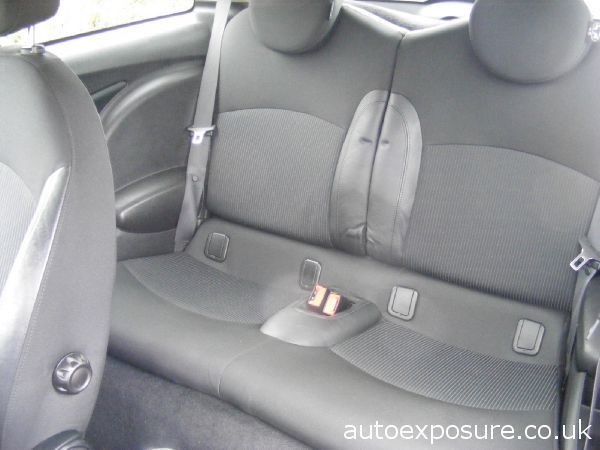 2010 MINI Hatchback 1.6 Cooper image 5