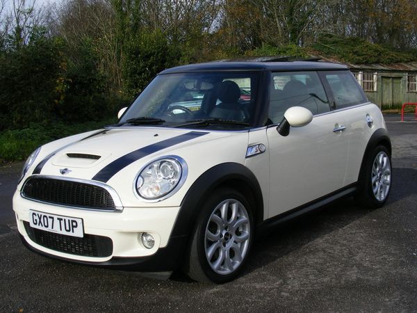 2007 MINI Hatchback 1.6 Cooper S image 1