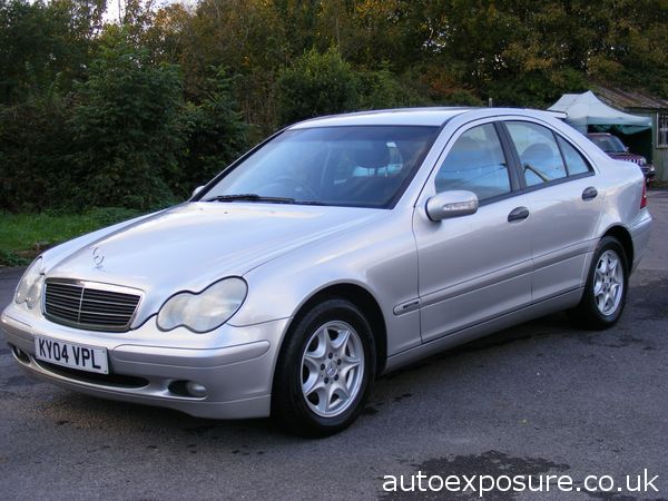 2004 Mercedes-Benz C180K Classic SE Auto image 1