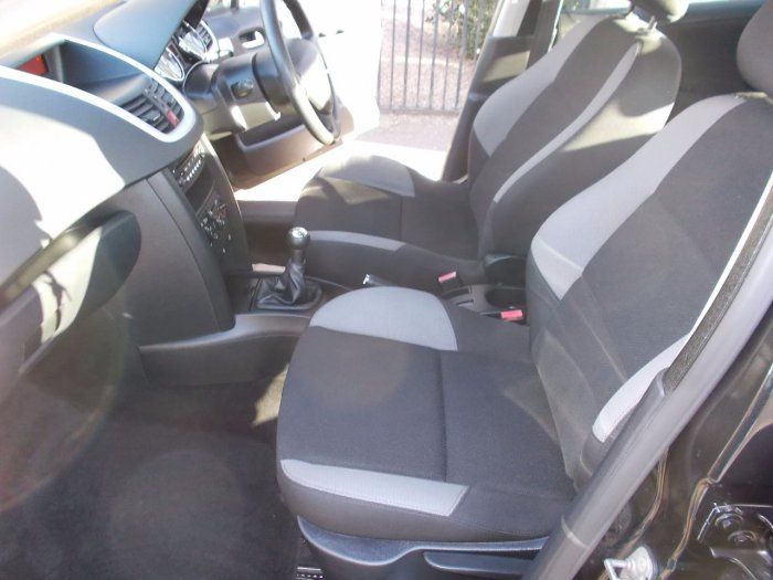 2008 Peugeot 207 1.4 S 5dr image 5