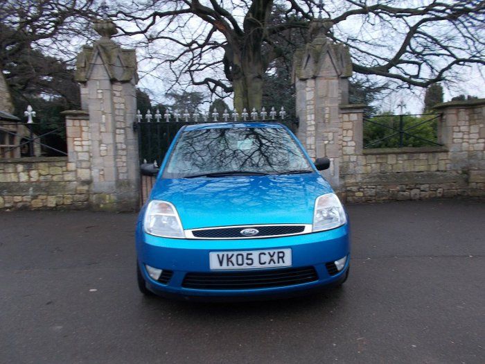 2005 Ford Fiesta 1.6 Ghia 5dr image 2