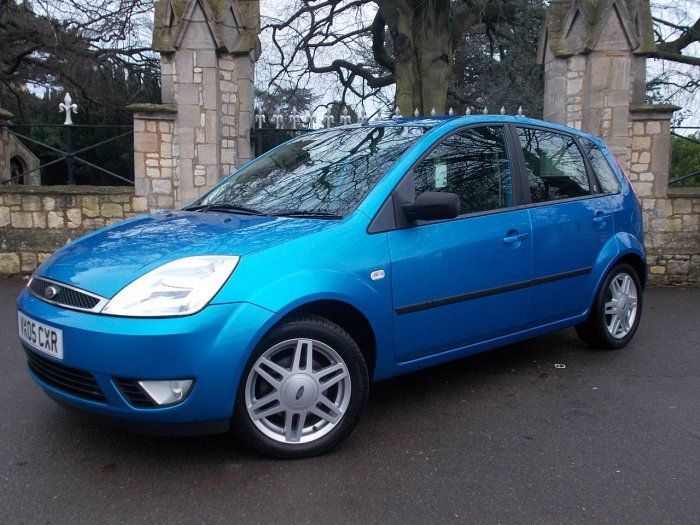 2005 Ford Fiesta 1.6 Ghia 5dr image 4
