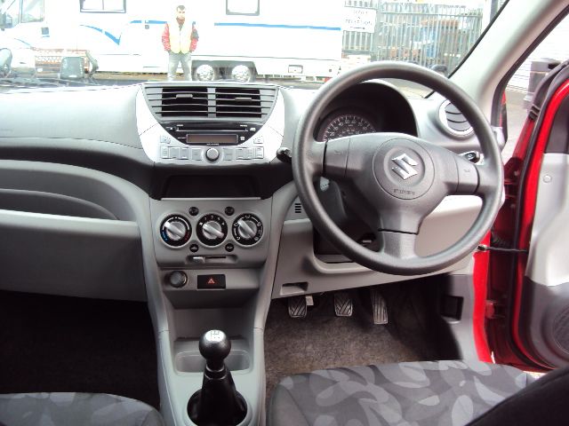 2010 SUZUKI ALTO 1.0 SZ3 5d image 4