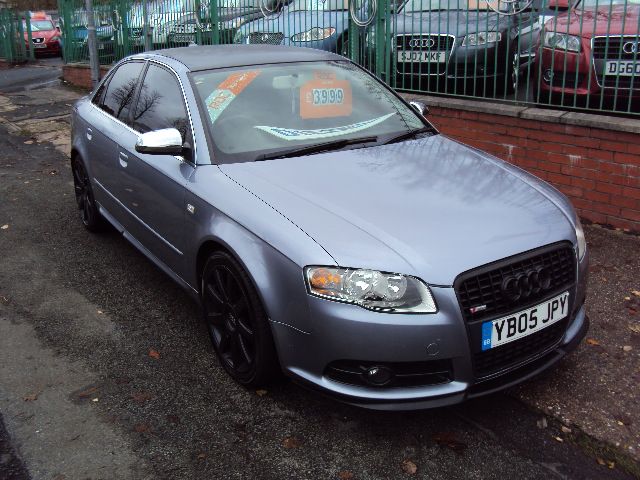 2005 AUDI A4 2.0 TDI S LINE 4d image 1