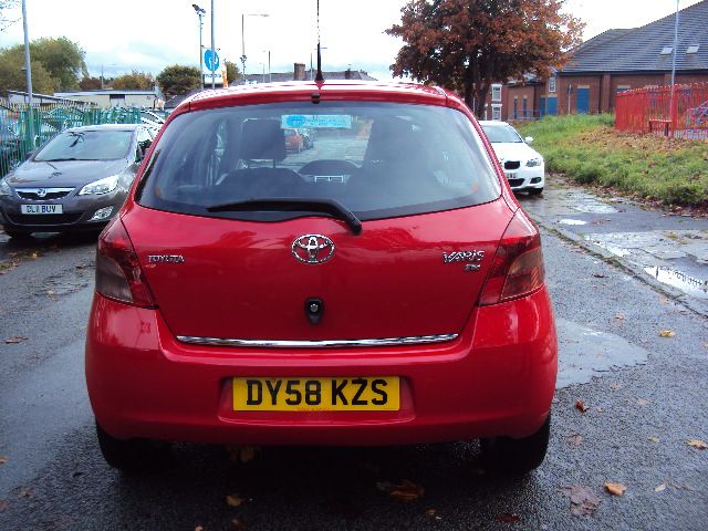 2008 TOYOTA YARIS 1.3 TR VVTI 5d image 3