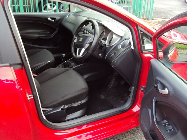 2010 SEAT IBIZA 1.4 SPORT 5d image 4
