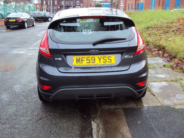 2009 FORD FIESTA 1.6 ZETEC S TDCI 3d image 3