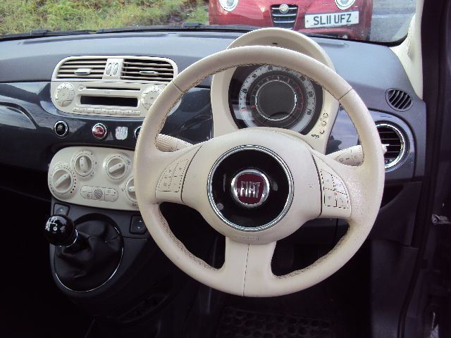 2011 FIAT 500 1.2 LOUNGE 3d image 4