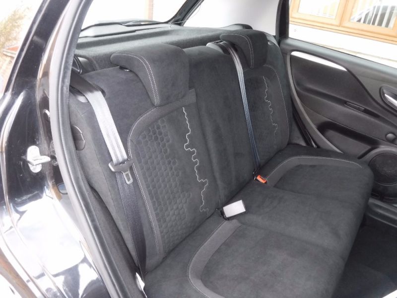 2013 FIAT PUNTO EASY 1.2 5d image 5