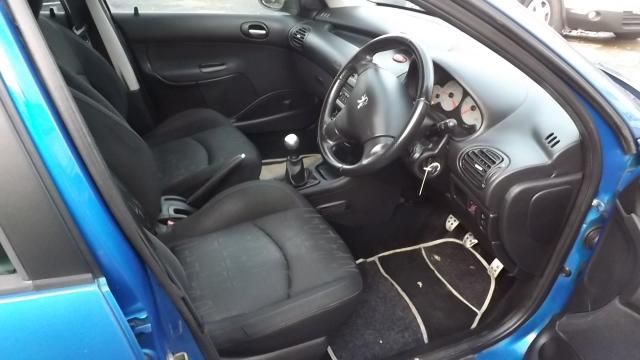 2005 PEUGEOT 206 1.4 SPORT S 5d image 4