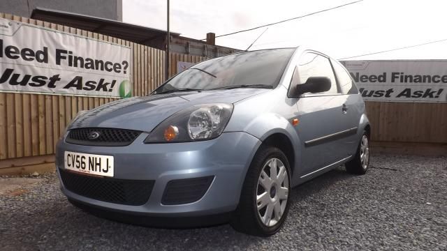 2006 FORD FIESTA 1.2 STYLE 16V 3d image 2