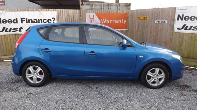 2008 HYUNDAI I30 1.6 COMFORT CRDI 5d image 2