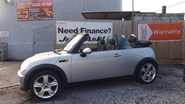 2005 MINI CONVERTIBLE 1.6 COOPER 2d image 2