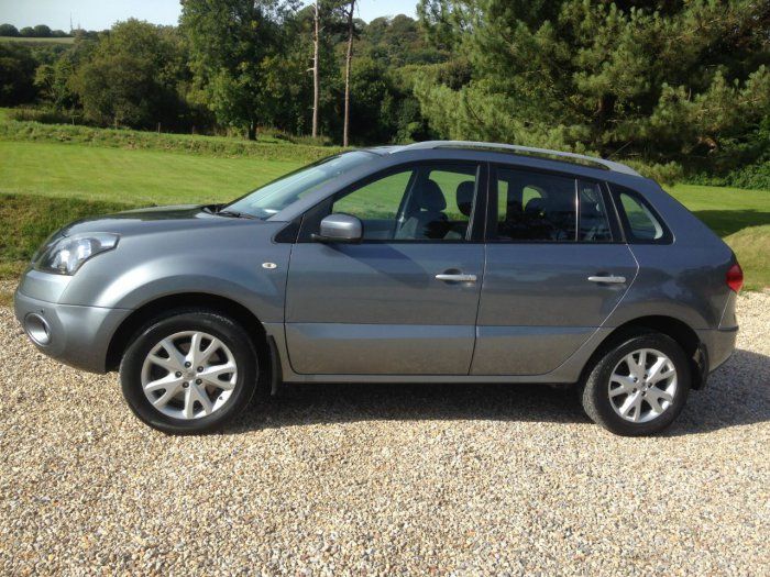 2009 Renault Koleos 2.0 dCi Dynamique S 5dr image 2