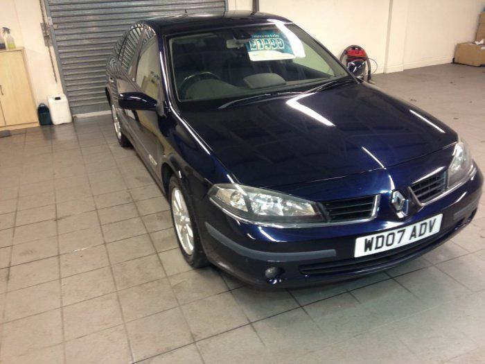 2007 Renault Laguna 2.0 dCi 5dr image 1