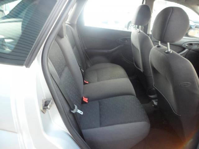 2002 FORD FOCUS 1.8 LX 5d image 5