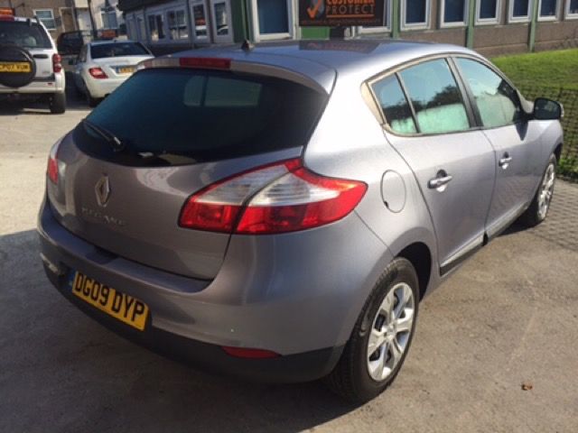2009 RENAULT MEGANE 1.6 VVT 5d image 3