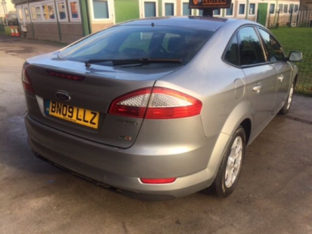 2009 FORD MONDEO 2.0 ZETEC TDCI 5d image 3