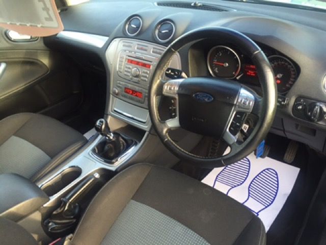 2009 FORD MONDEO 2.0 ZETEC TDCI 5d image 4