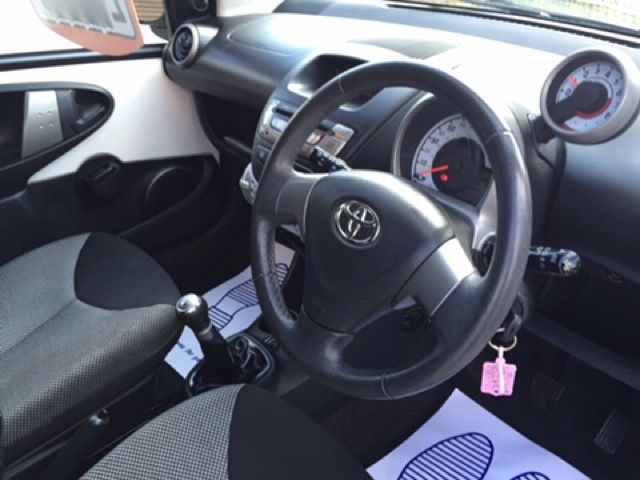 2013 TOYOTA AYGO 1.0 VVT-I FIRE 5d image 4