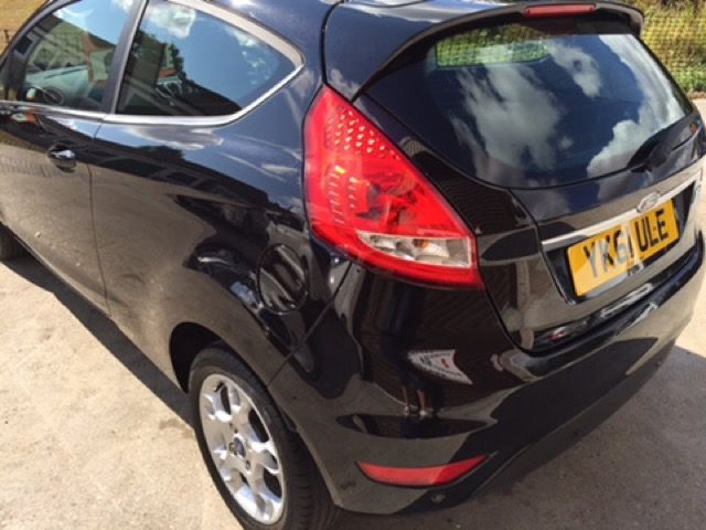 2011 FORD FIESTA 1.4 ZETEC 16V 3d image 3